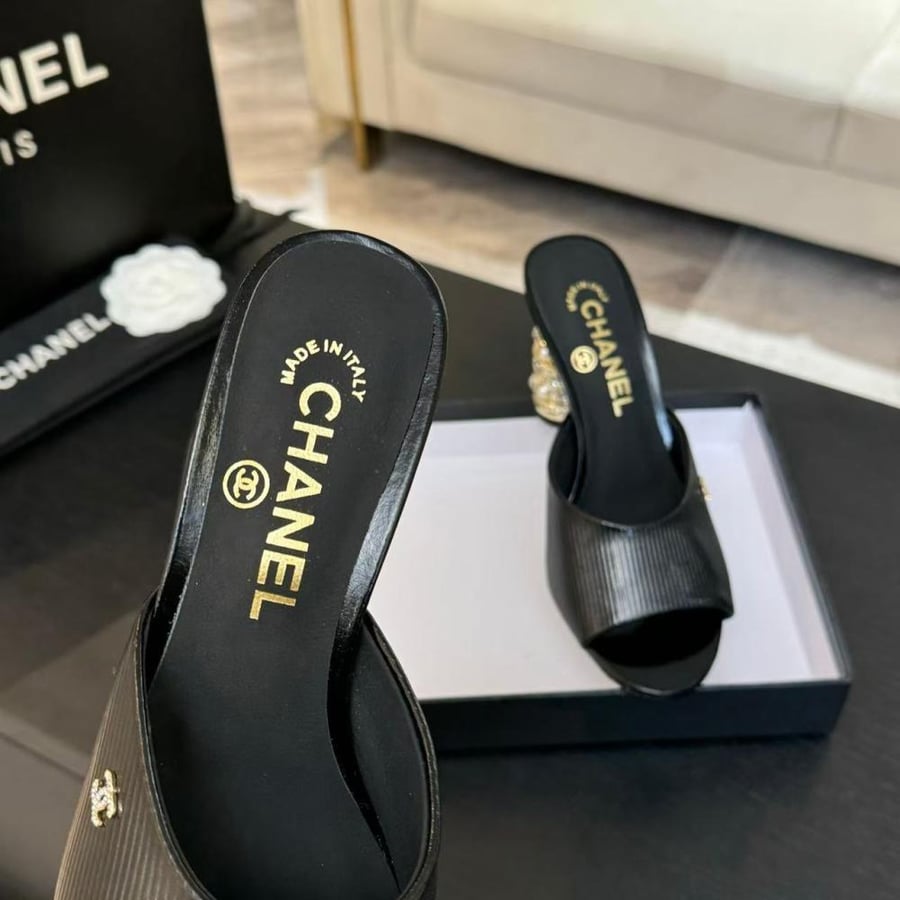Chanel heel (multiple colors)