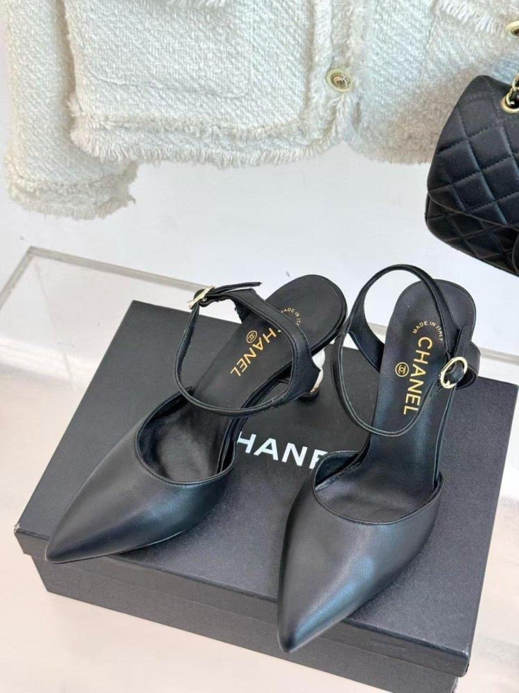 Chanel heel