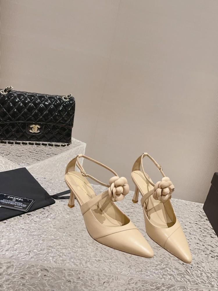 Chanel heel