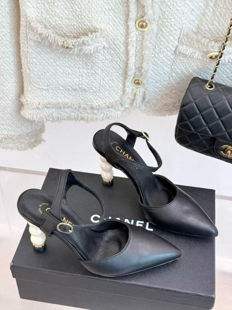 Chanel heel