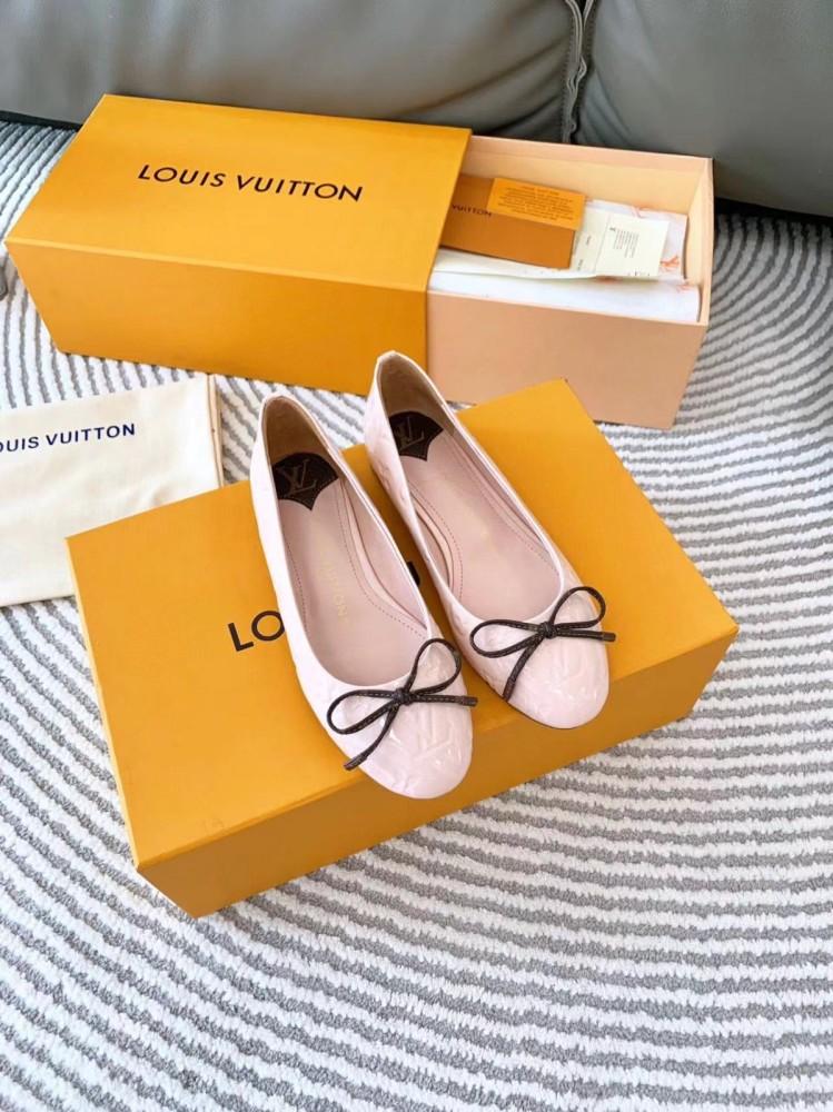 Louis Vuitton flat