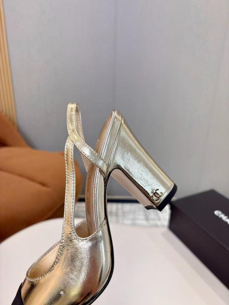 Chanel heel