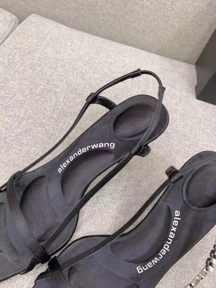 كعب ألكسندر وانغ