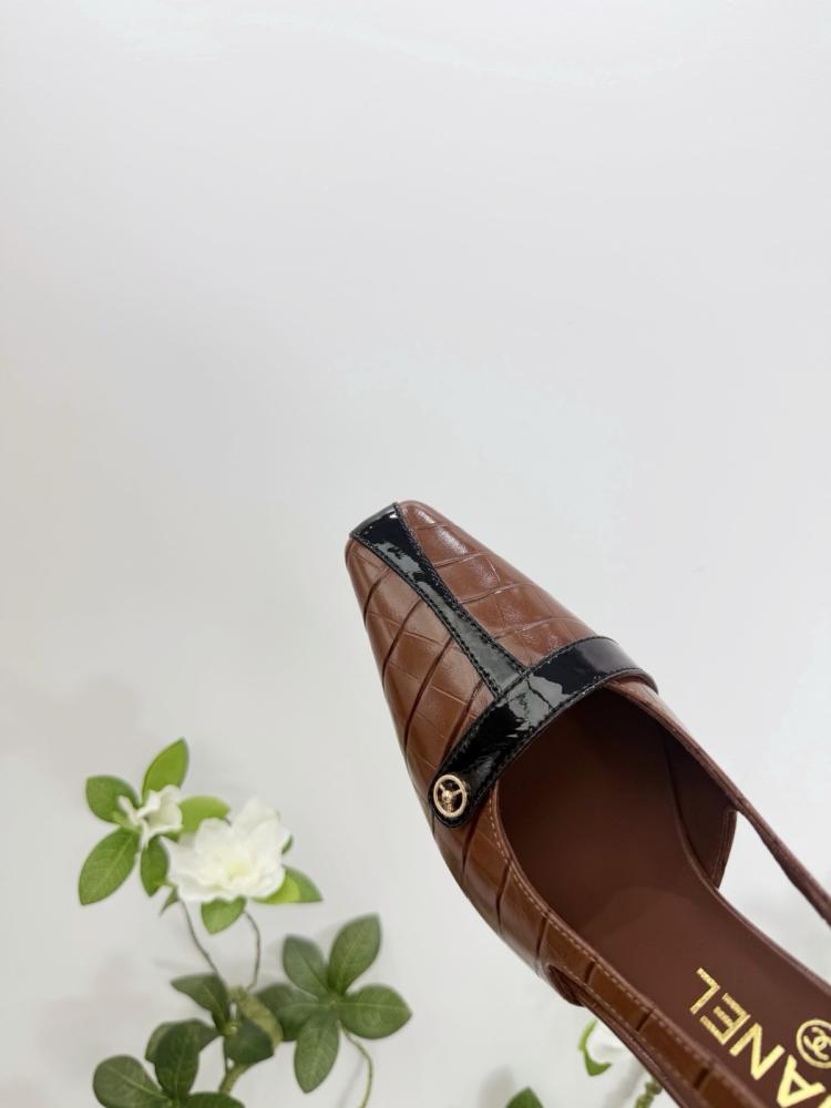 كعب شانيل (لونين)