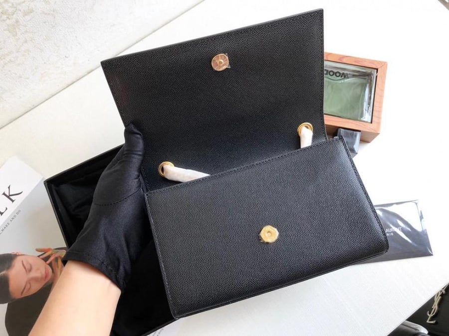 حقيبة ايف سان لوران ysl