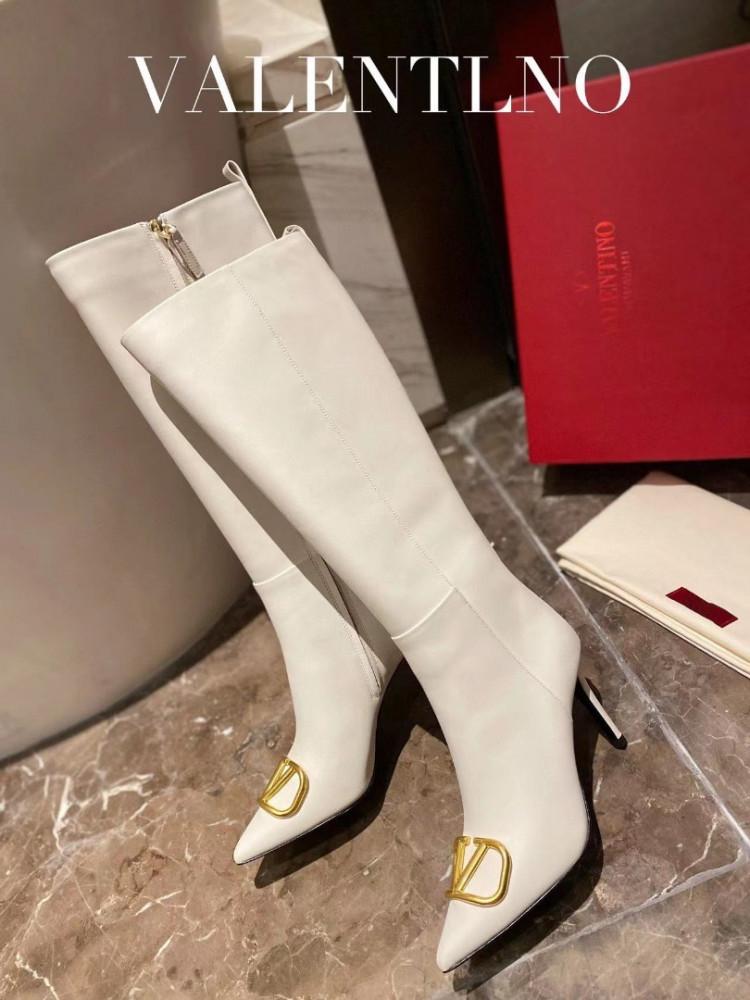 Valentino boot imitation