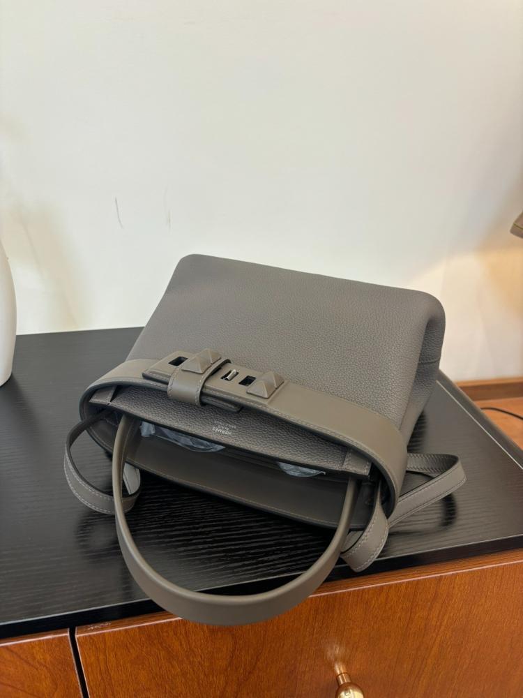 Hermes bag Medor
