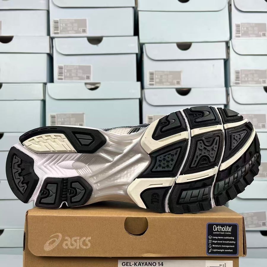 Asics Kayano-14
