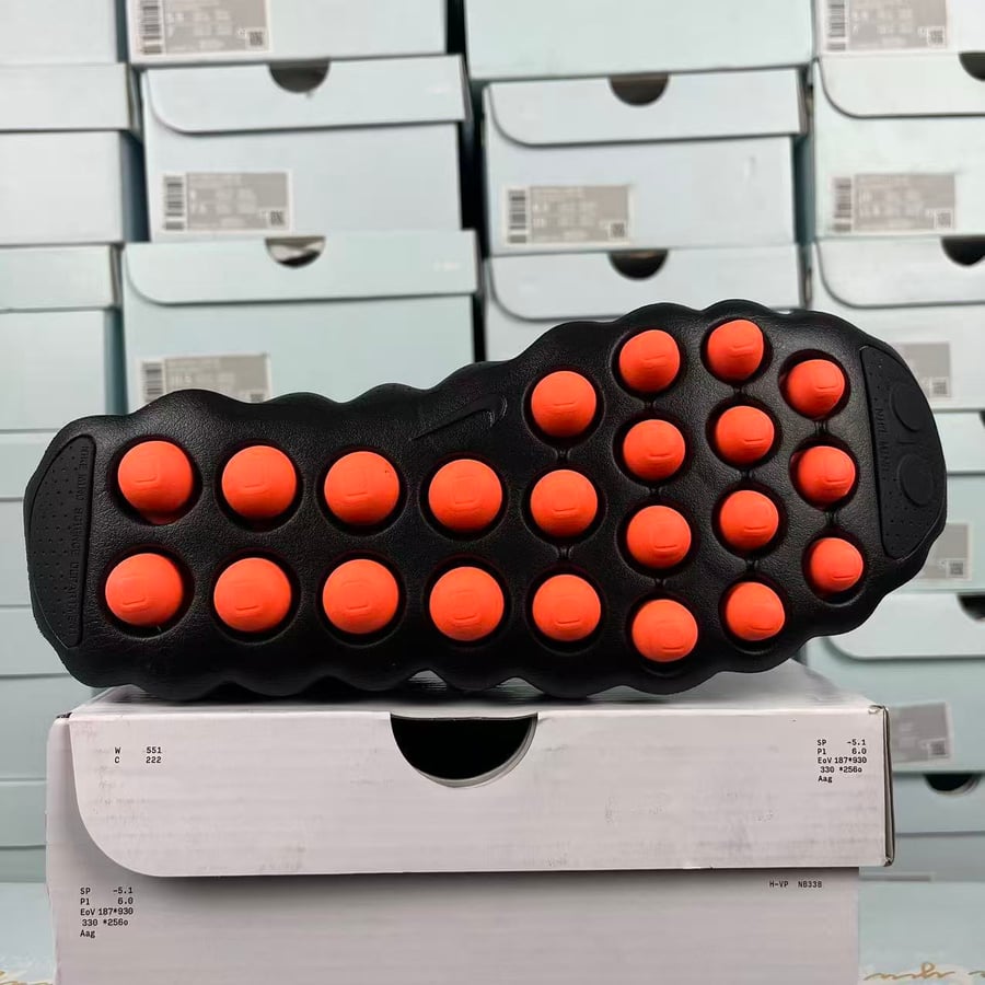 Nike Mind 002
