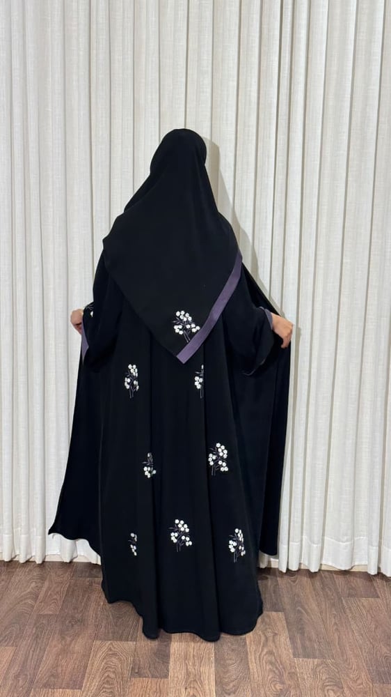 عباية نجلاء