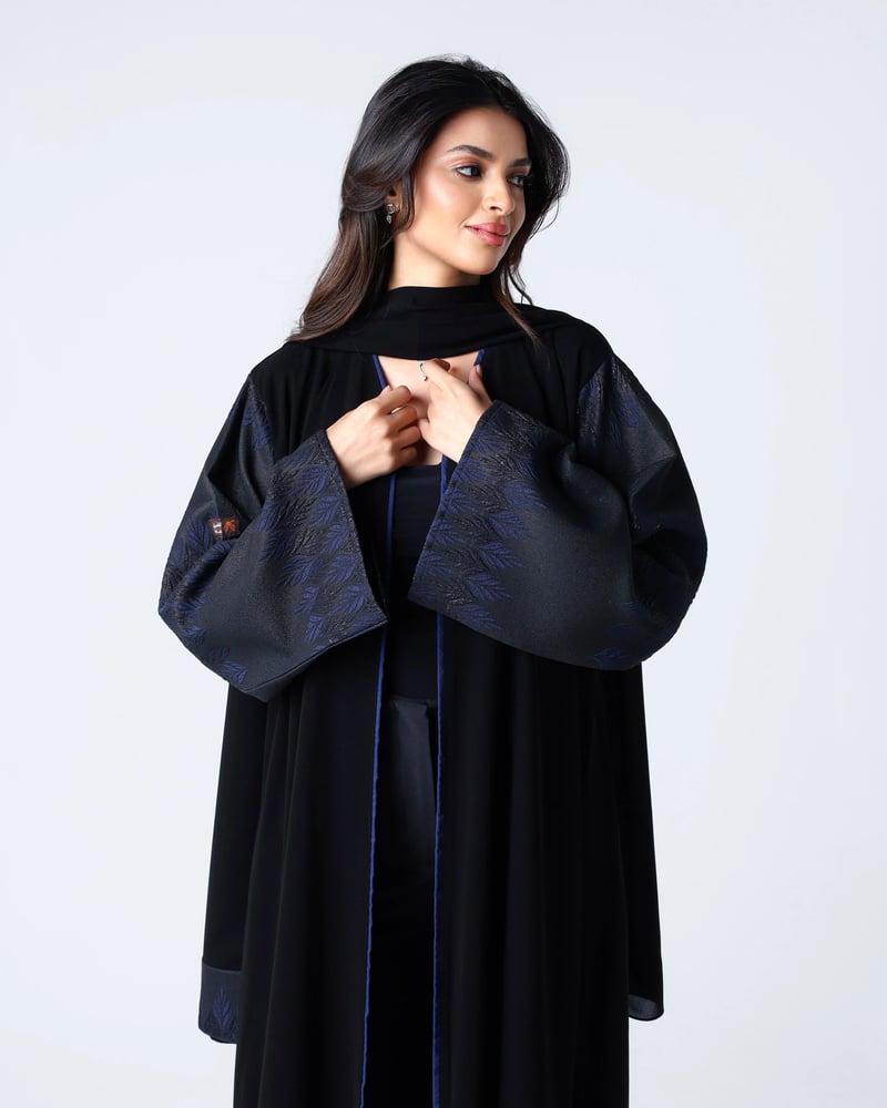 عباية ساره