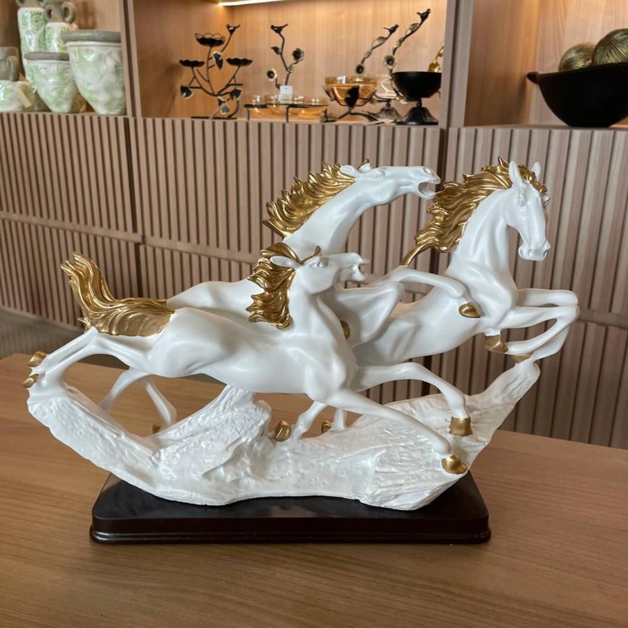 A masterpiece, horses running, white