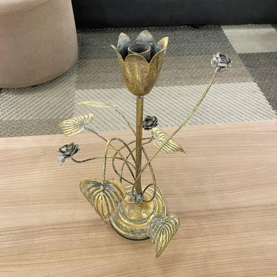 Golden candle holder