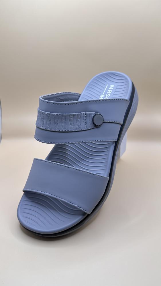 Shoe with design 050-12