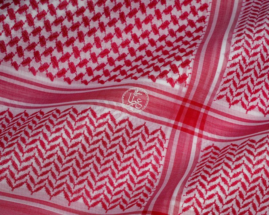 شماغ العطار احمر