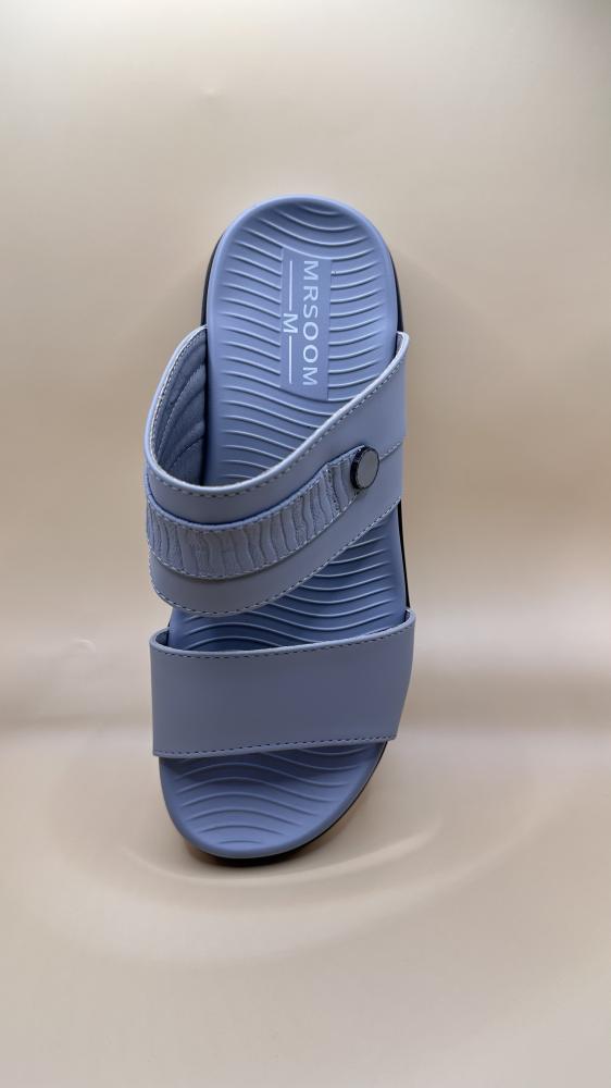 Shoe with design 050-12
