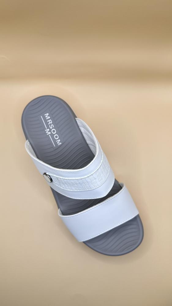 Shoe with design 050-12