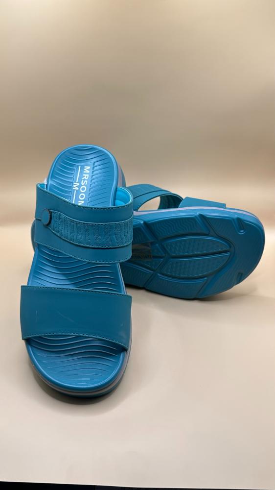 Shoe with design 050-12