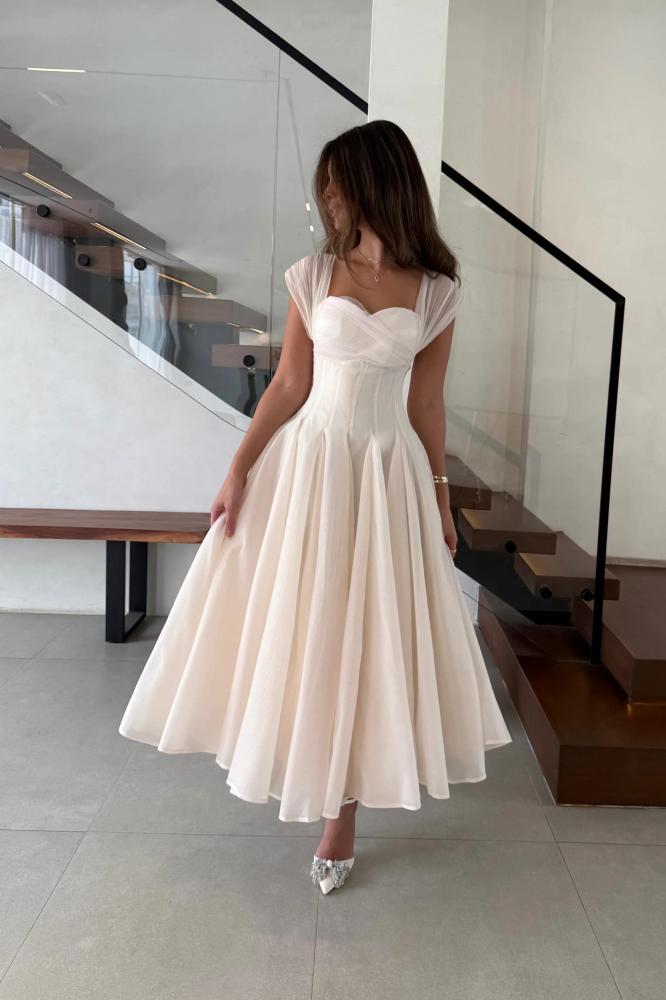 Princesses dress two colors