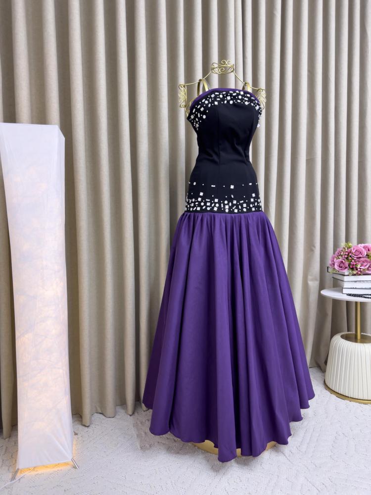 Occasion dress embroidered
