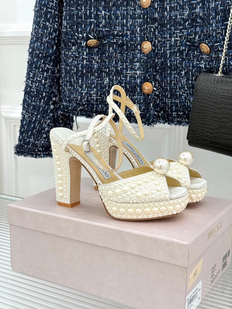 Jimmy choo كعب