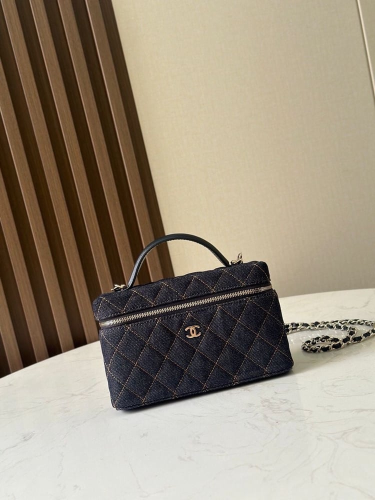 حقيبة CHANEL