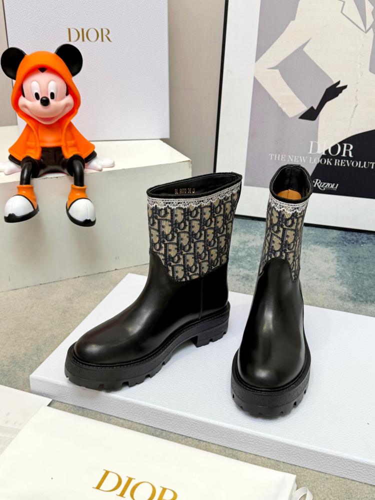 بوت Dior
