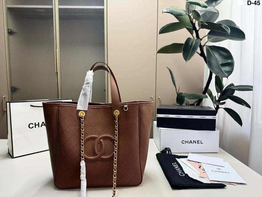 Chanel shopping bag