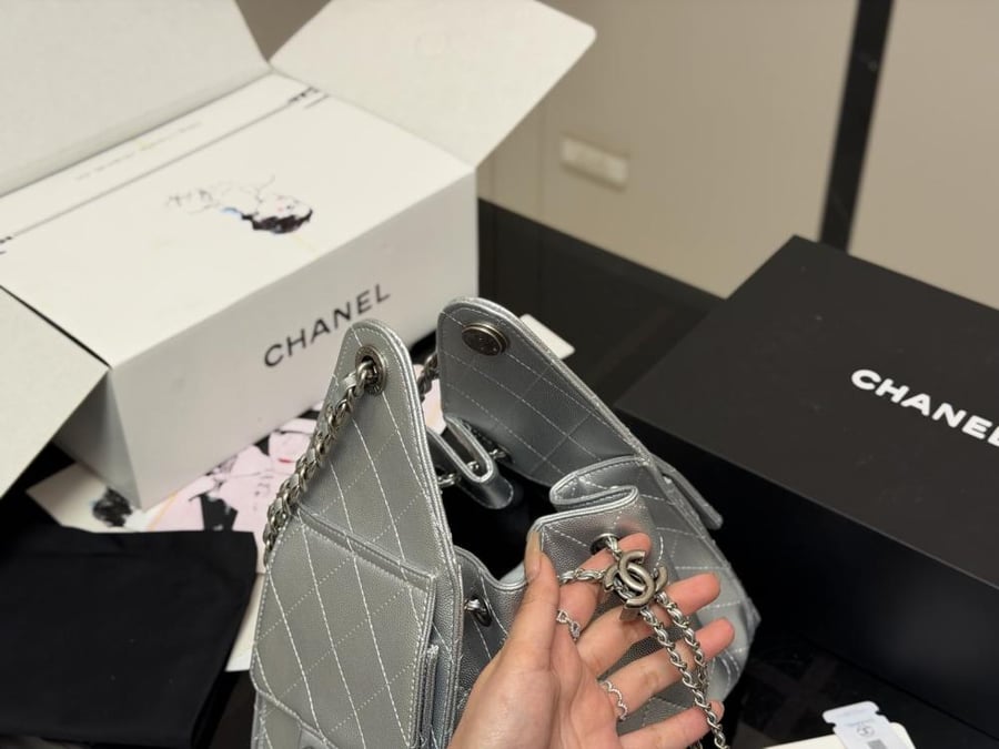 Chanel 25 hobo - silver