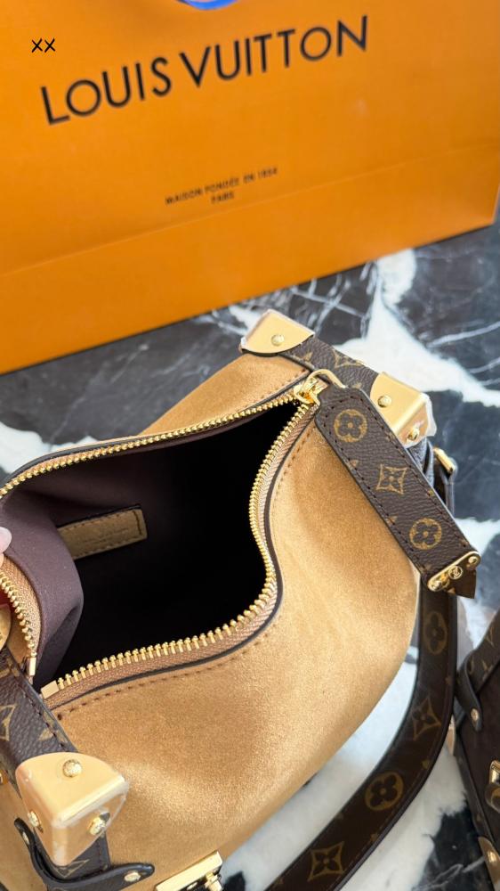 LV side trunk sued bag