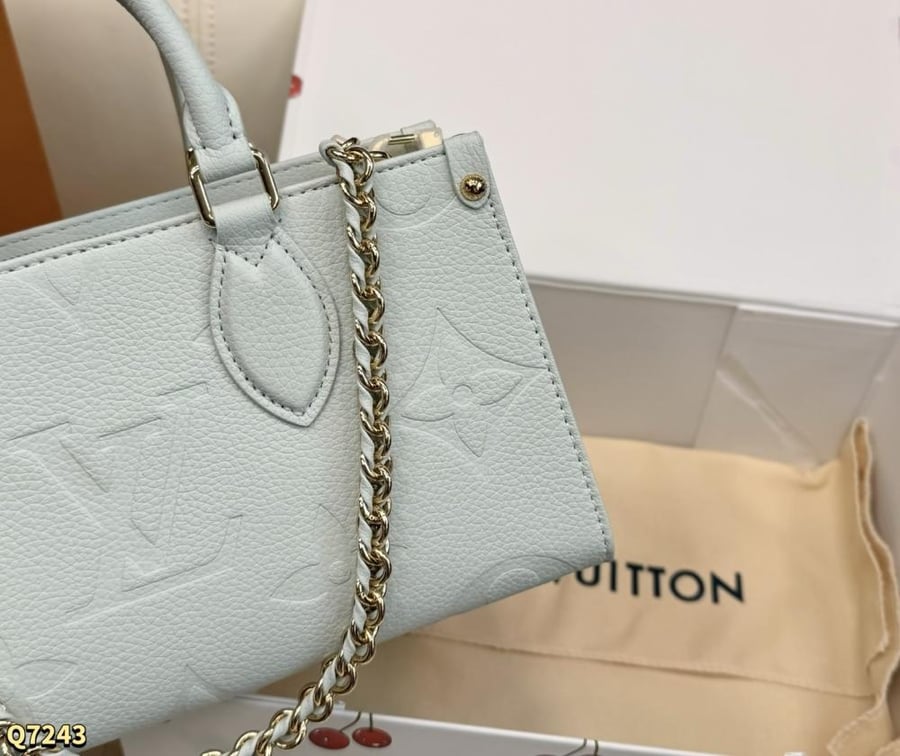 LV Onthego East West