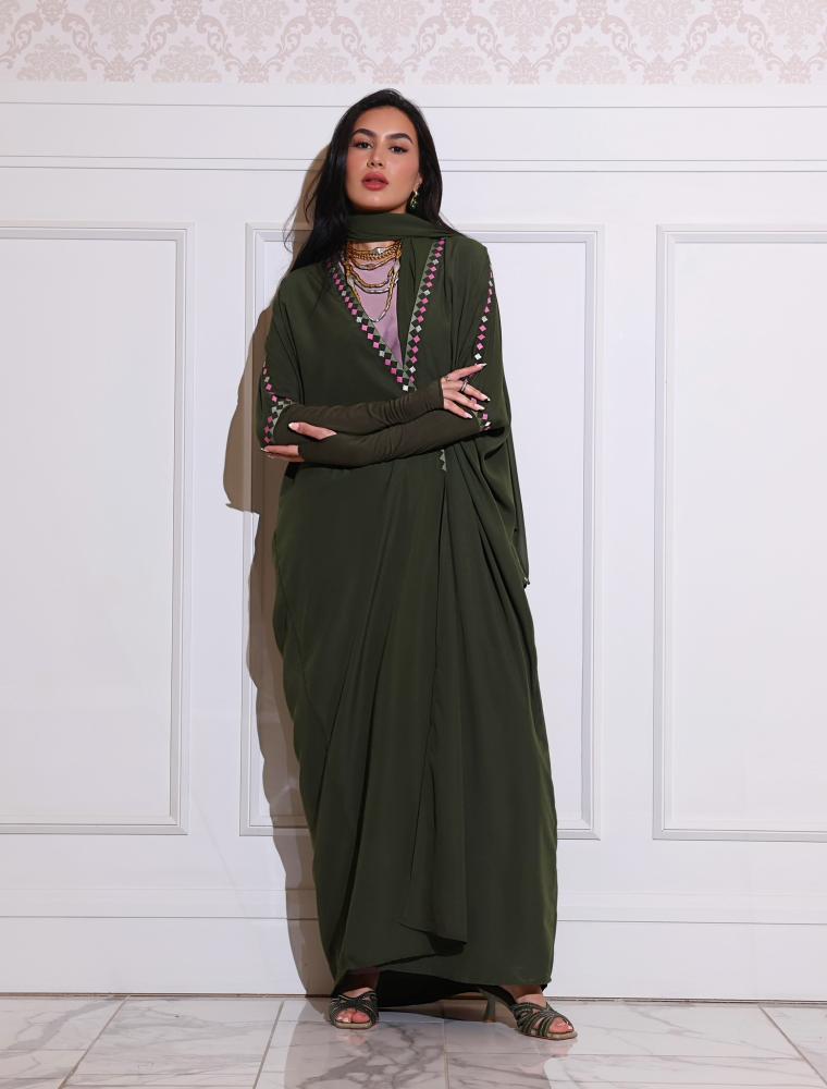 KHAKI TRIA Δ