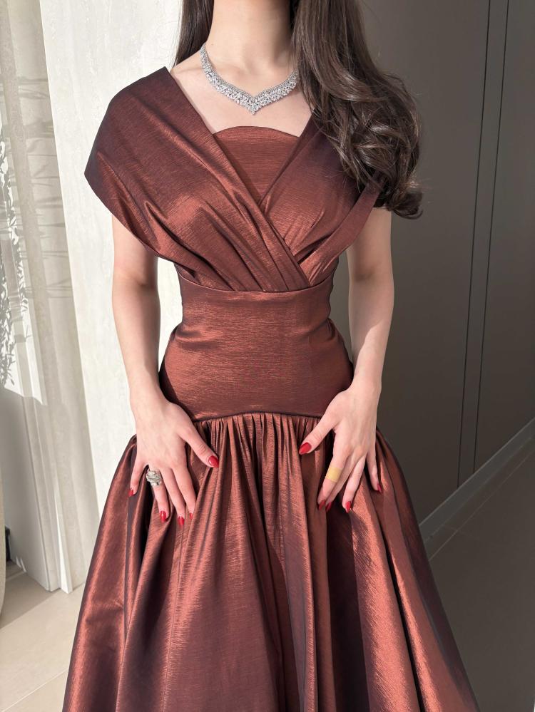 فستان سهرة ميكادو بني