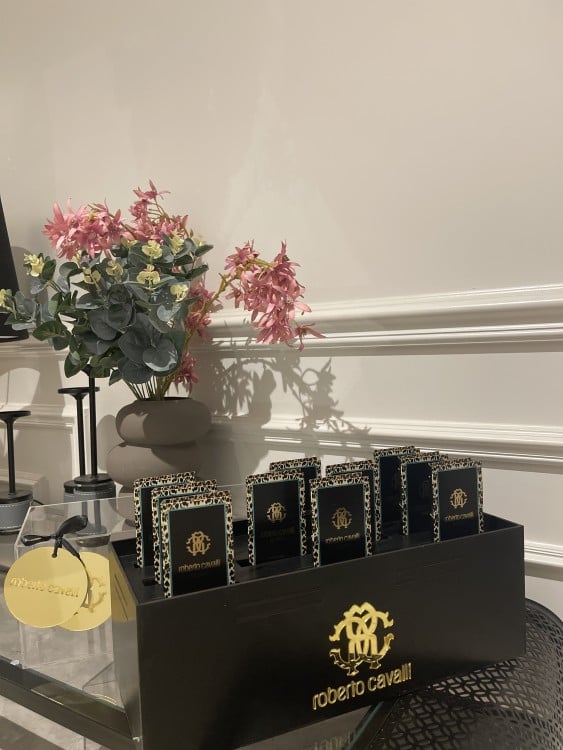 بوكس عطر روبرتو كفالي (١٢ عطر )