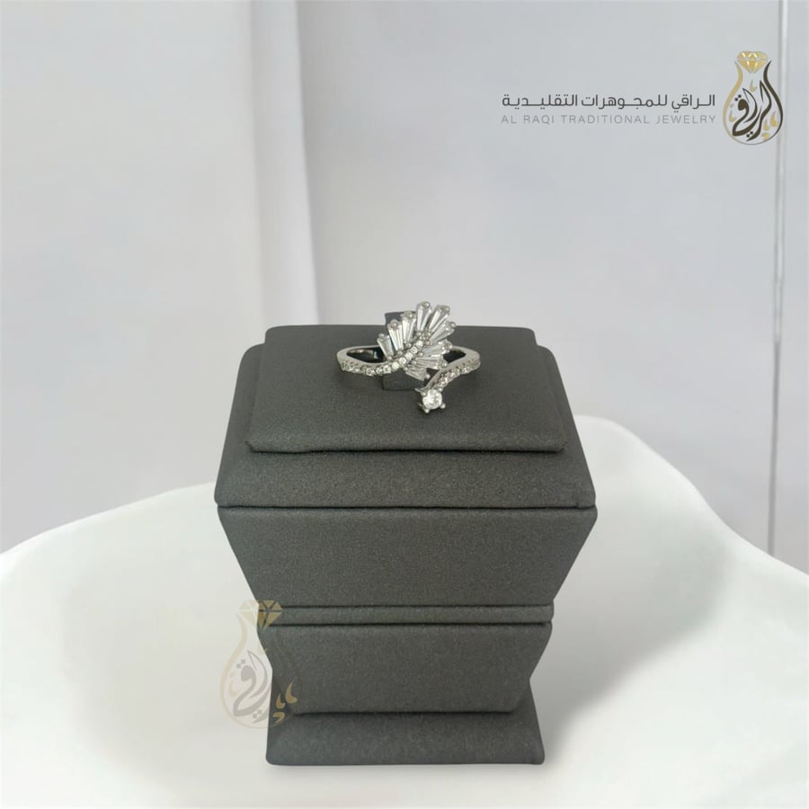 خاتم زهرة أنيق