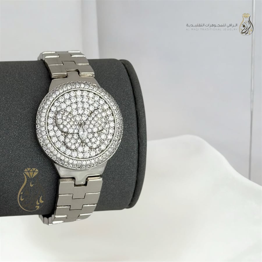 اسورة فراشة البريق