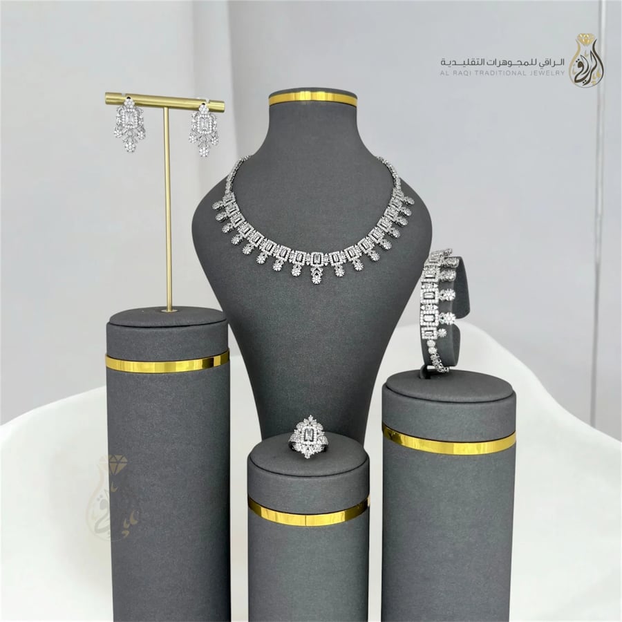 طقم أميرة البريق