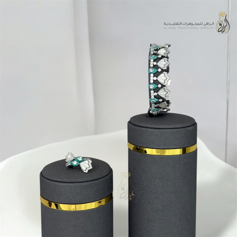 طقم نسيم الفيروز