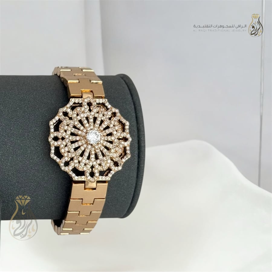 إسورة تاج الأناقة