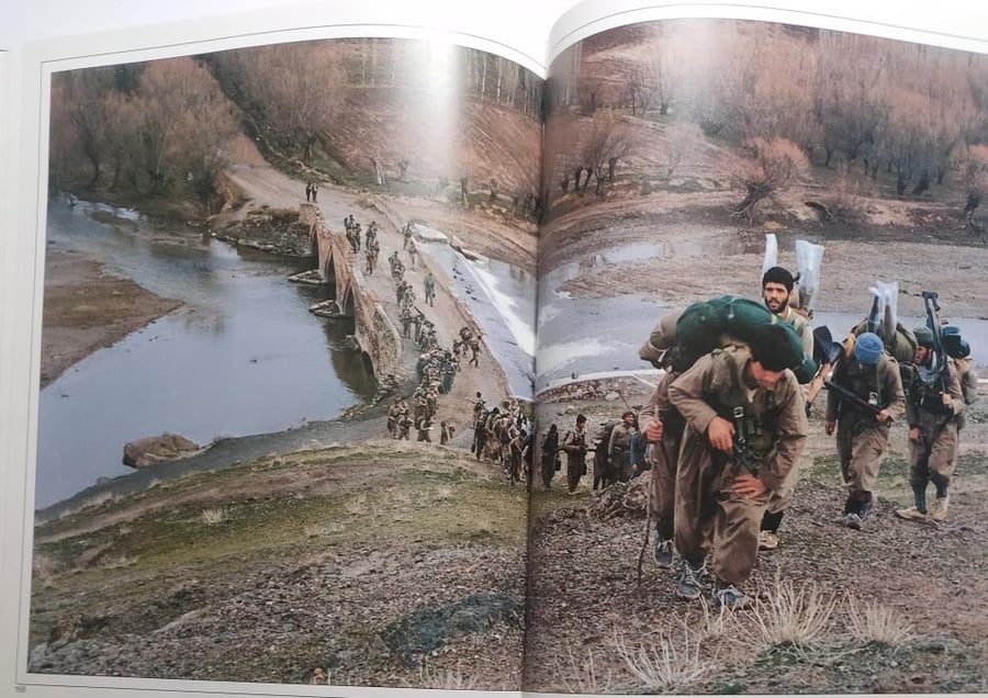 The Impsed War الحرب المفروضة . كتاب وثائقي ايراني عن الحرب العراقية الايرانية . غلاف مقوى من الحجم الكبير . الصفحات 202 صفحة تحتوي على صور