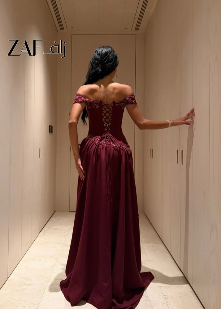 Burgundy Bloom | برغندي بلوم