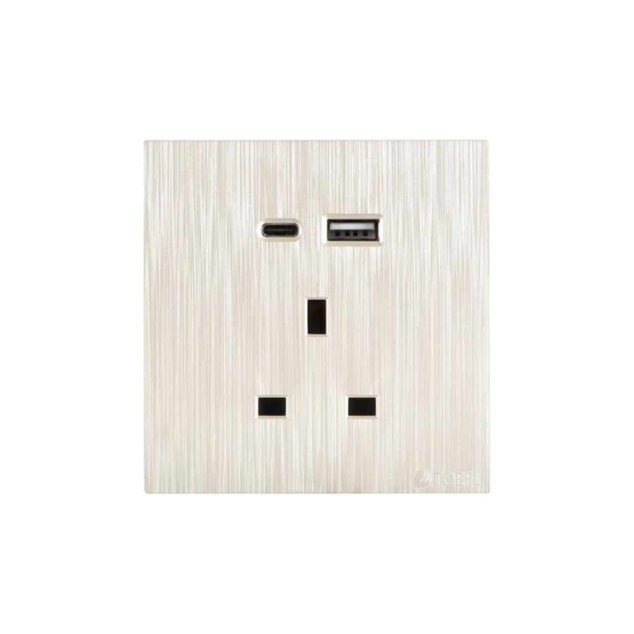 فيش ثلاثي مع منفذ يو اس بي USB مع تايب سي TYPE-C لون بيانو لولي