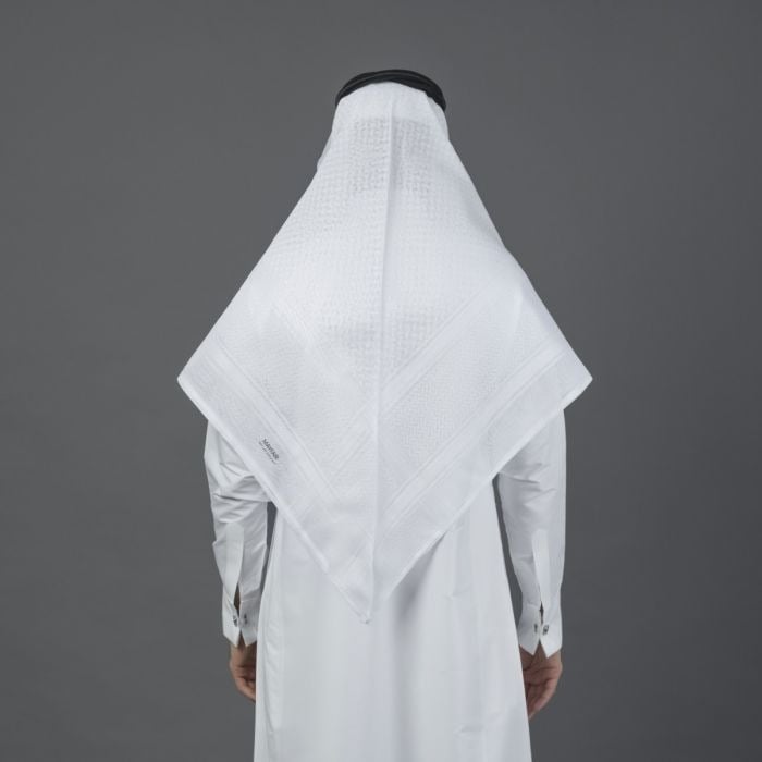 شماغ البسام مايفير 2026 أبيض إنجليزي