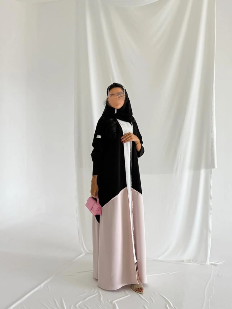 عباية ورد كوبرا