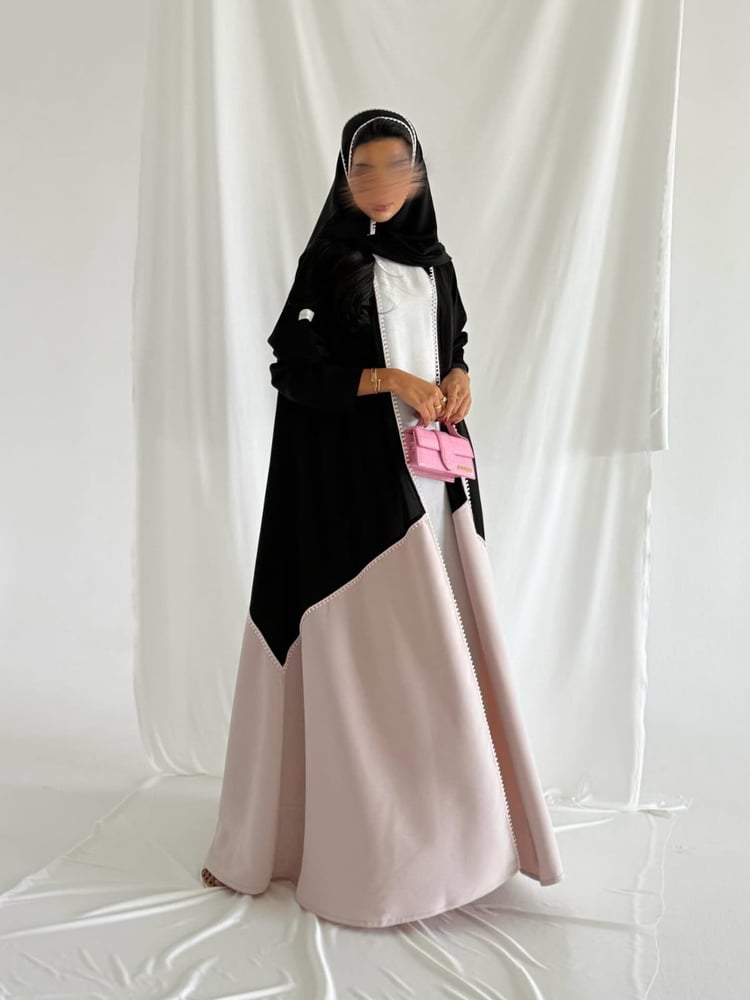 عباية ورد كوبرا