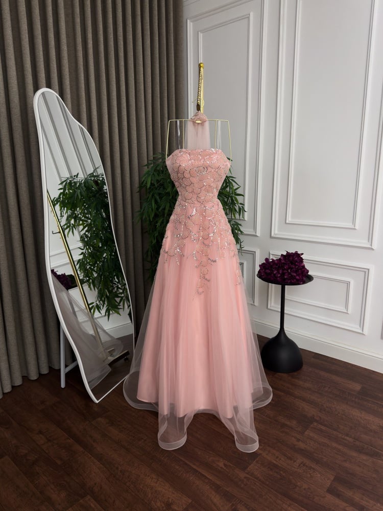 Pink "Rose Belle" dress - elegance encrusted with pearls