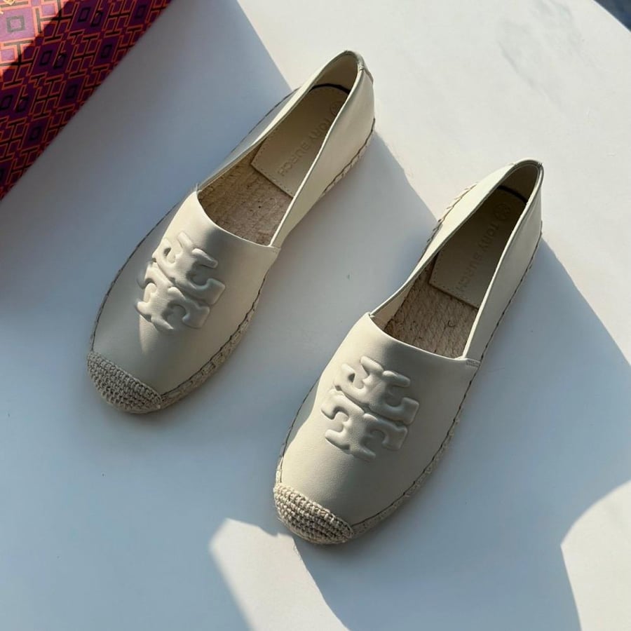 Tory Burch beige shoe