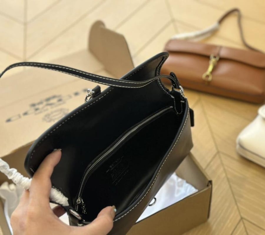 Shoulder bag Coach