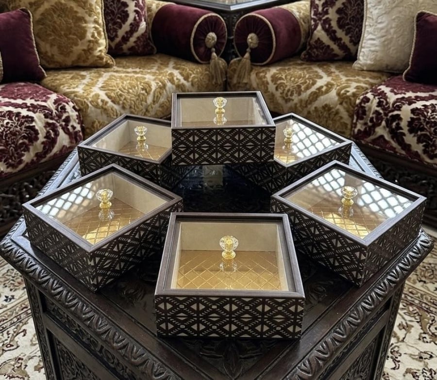 12  صندوق من خشب ام دي اف مقاسها ((١٢*١٢ )) سم ارتفاع ٥ سم
