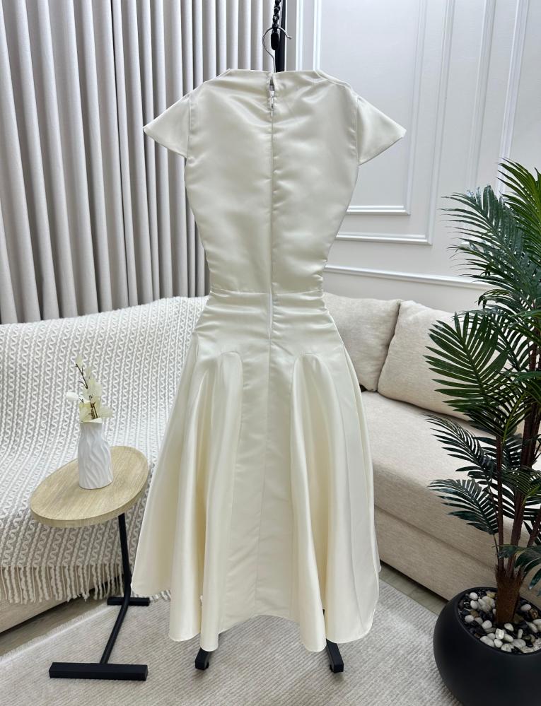 Mahr dress